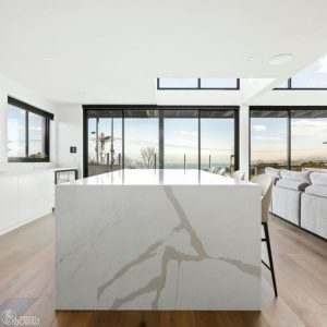 برای مشاوره خرید صفحه کابینت تماس بگیرید. 09125685093