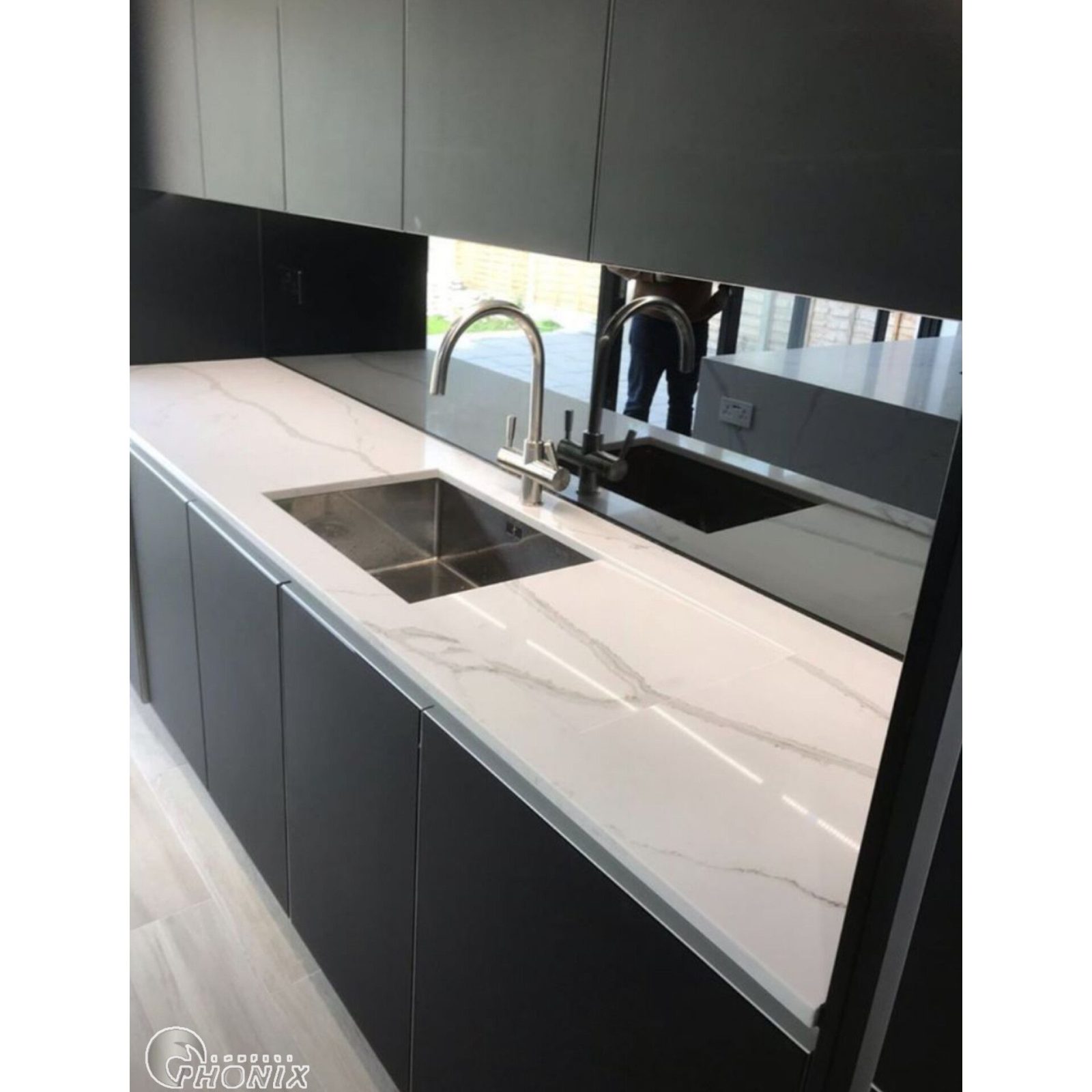 برای مشاوره خرید صفحه کابینت تماس بگیرید. 09125685093