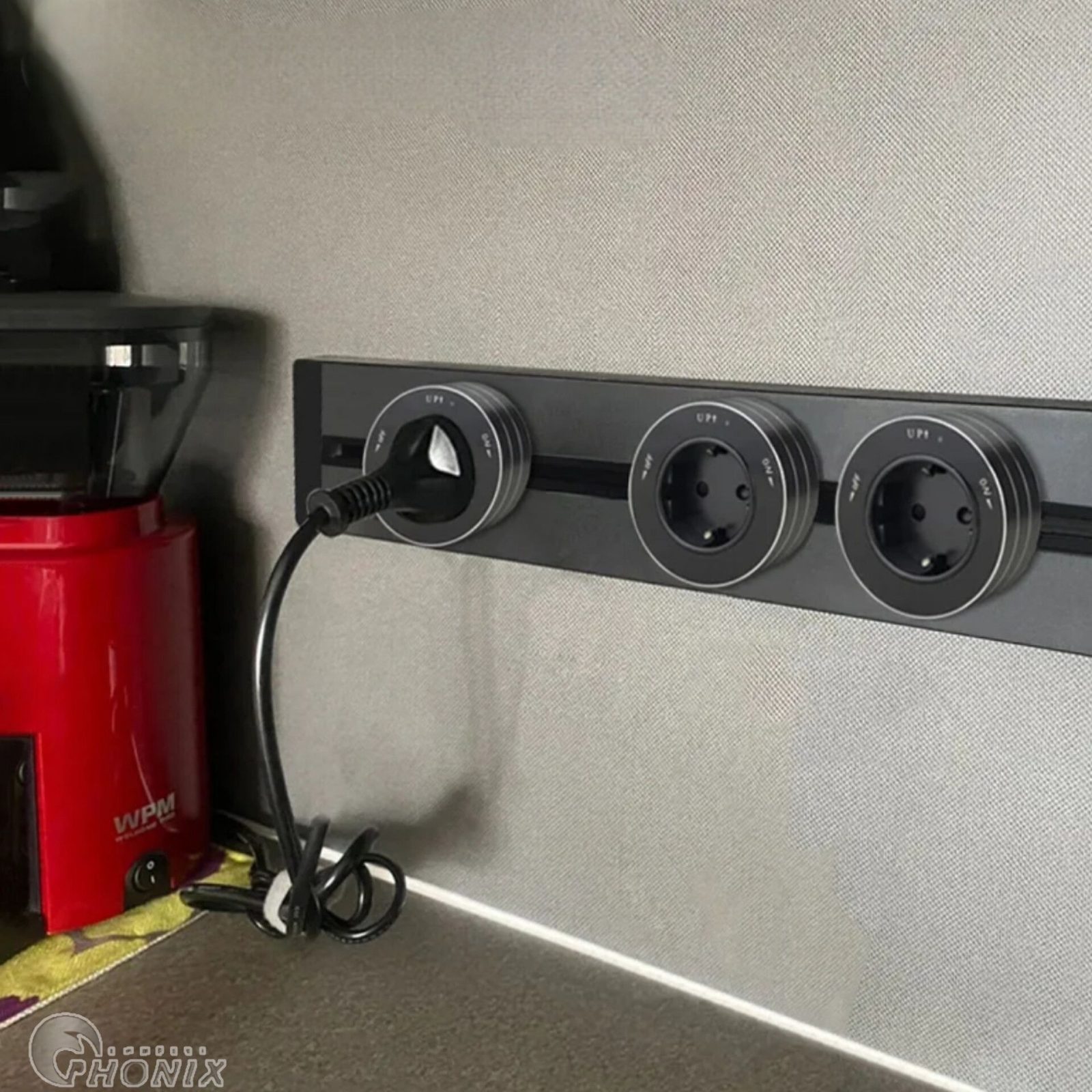 برای مشاوره خرید پریز توکار تماس بگیرد. 09125685093