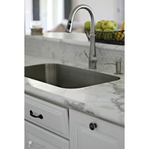 برای مشاوره خرید صفحه کابینت تماس بگیرید. 09125685093