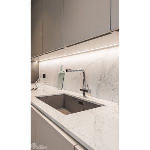 برای مشاوره خرید صفحه کابینت تماس بگیرید. 09125685093